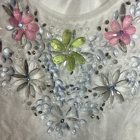 100% silk top with beautiful beading Leon Max limited edition - Picture 2 of 7